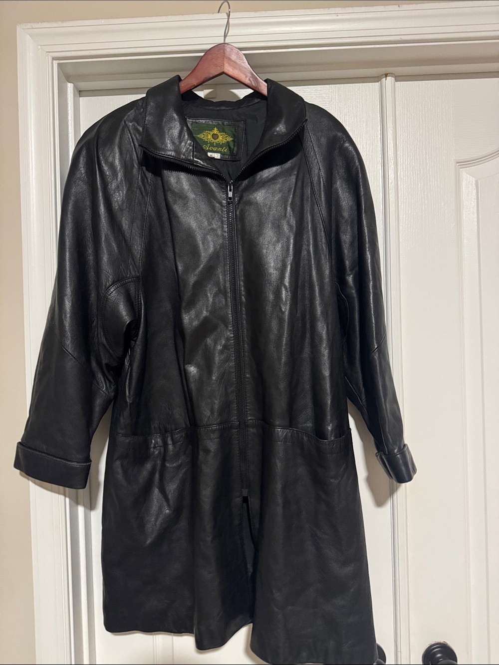 Avanti Vintage Black Leather Zip-Up Long Jacket